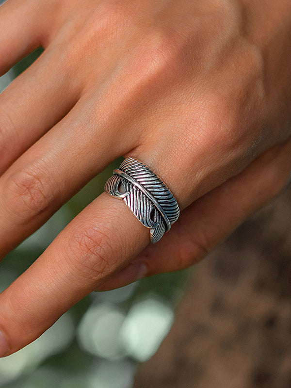 Retro simple feather style ring